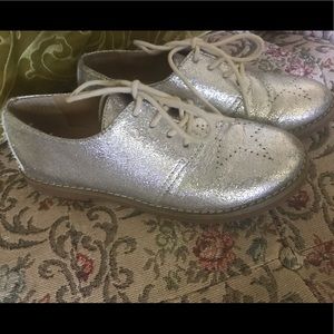 Tucker & Tate Girls Silver Oxfords Size 1